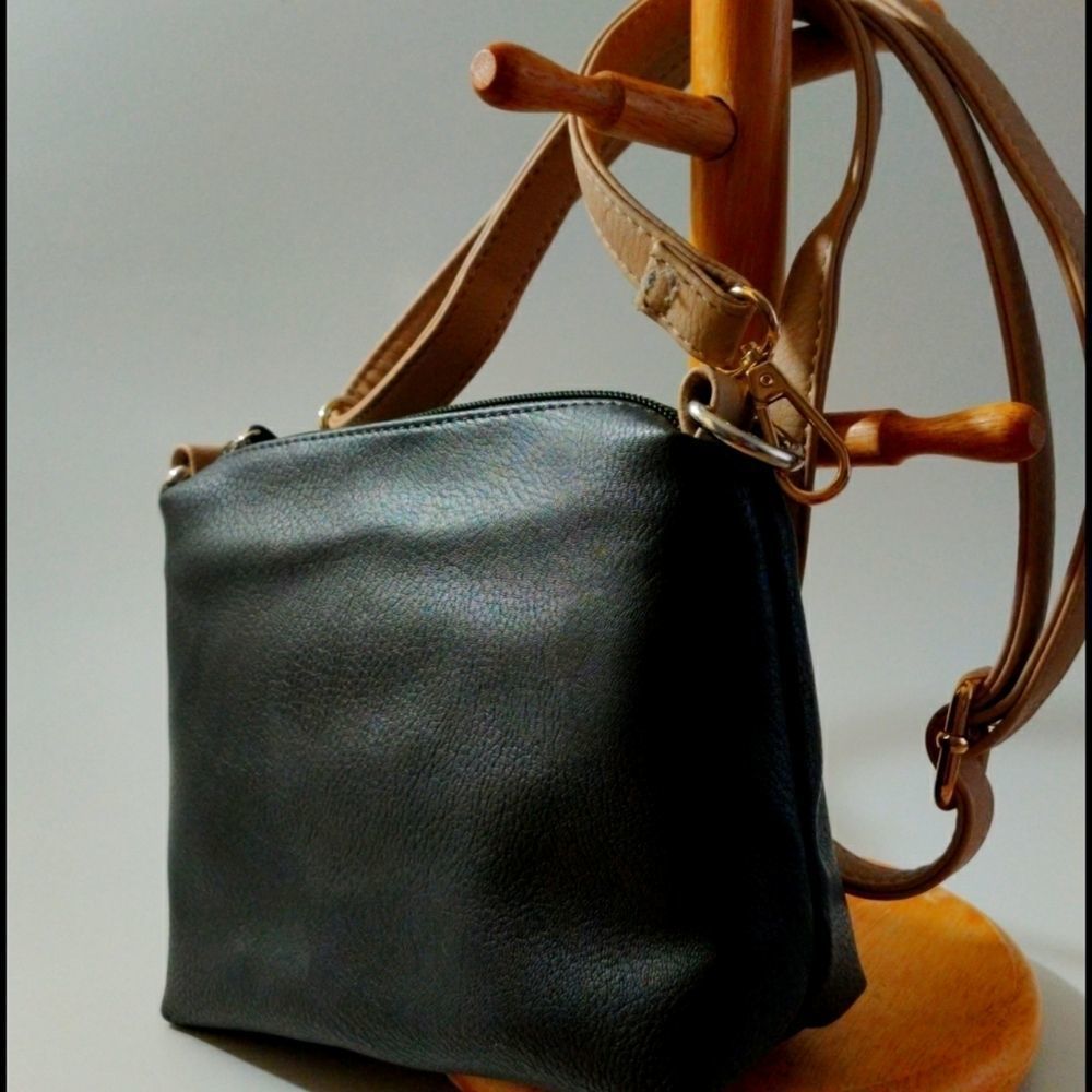Charming Charlie's Black and Tan Shoulder Bag‎